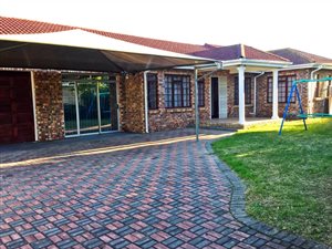 3 Bed House in Rowallan Park and surrounds