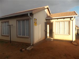 3 Bed House in Klarinet