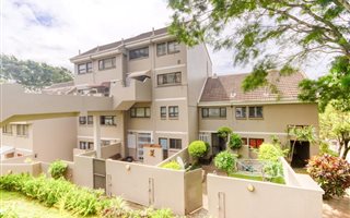 4 Bedroom Duplex in Morningside