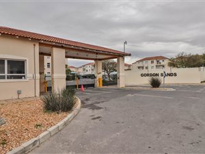 2 Bed Apartment in Whispering Pines