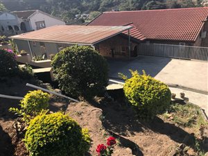 5 Bed House in Chatsworth Central