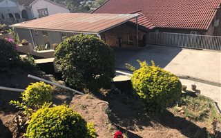 5 Bedroom House in Chatsworth Central