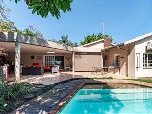 4 Bed House in Beverley Hills