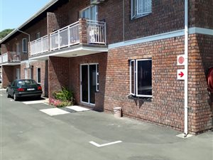 2 Bedroom Flat in Warrenton
