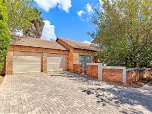 2 Bed Townhouse in Kyalami Hills
