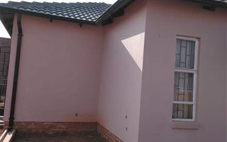 3 Bedroom House in Crystal Park
