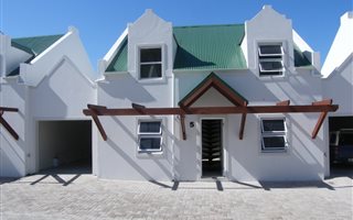 2 Bedroom Townhouse in Onrus