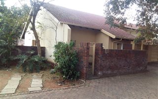 3 Bedroom Townhouse in Protea Park