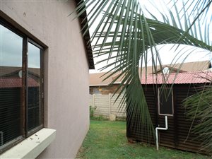 2 Bed Townhouse in Meyersdal