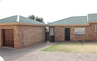 2 Bedroom Simplex in Radiokop