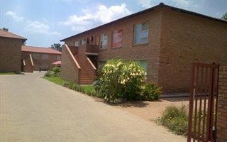 3 Bedroom Townhouse in Ladanna