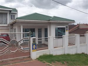 4 Bed House in Palmview