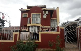 5 Bedroom Simplex in Trenance Manor