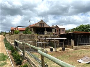 2 ha Farm in Rietfontein