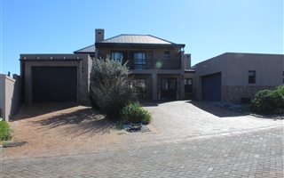 4 Bedroom House in Atlantic Beach Golf Estate