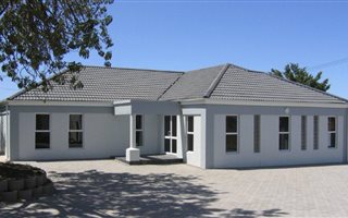 110 m² Commercial space in Vincent