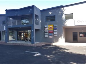 963 m² Commercial space in Rynfield