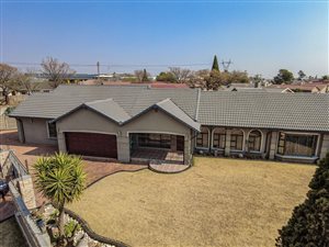 4 Bed House in Mackenzie Park