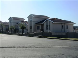 2 Bed Apartment in Beacon Bay