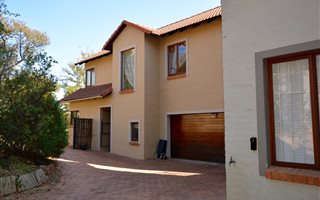 3 Bedroom House in La Montagne