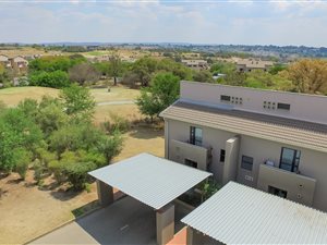 3 Bed Townhouse in Jackal Creek Golf Estate