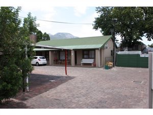 2 Bed Garden Cottage in Paarl