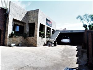 929 m² Land available in Johannesburg Central and CBD