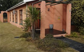 3 Bedroom House in Kunene Park