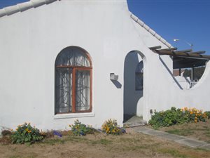 2 Bed House in Forest Village