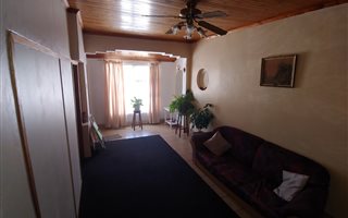 4 Bedroom House in Lansdowne