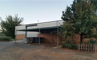 330 m² Industrial space in Roodewal and surrounds