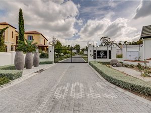 920 m² Land available in Parel Vallei