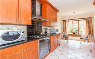 4 Bedroom House in Lotus River
