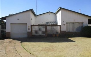 3 Bedroom House in Kempton Park West