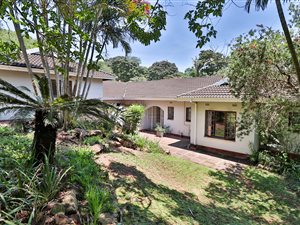 4 Bed Townhouse in Kloof