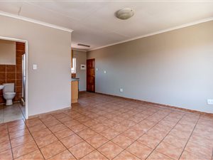 Studio Apartment in Brakpan North
