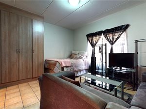 1 Bed Flat in Potchefstroom Central