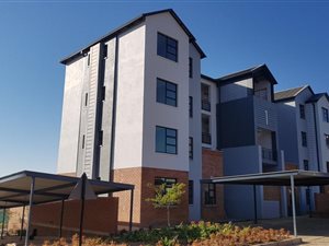 1 Bed Apartment in Hazeldean (Silverlakes Surroundings)