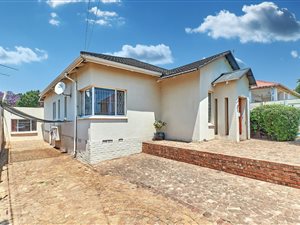 3 Bed House in Orange Grove