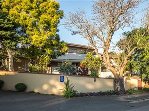 3 Bed Apartment in Morningside