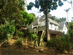 4 Bed House in Cowies Hill