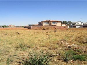 550 m² Land available in Irene