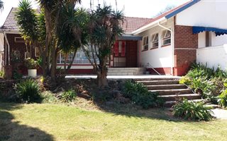 2.5 Bedroom House in Dewetshof