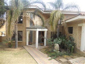 5 Bed House in Kyalami Estate