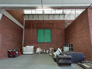 12000 m² Industrial space in Industria West