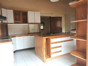 3 Bed House in Fairview