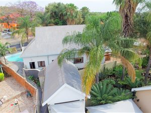 3 Bed House in Geelhoutpark