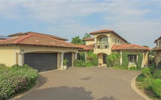 4 Bedroom House in Umhlali Golf Estate