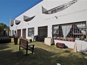 2 Bed Apartment in West Bank