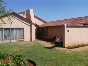4 Bed House in Whiteridge